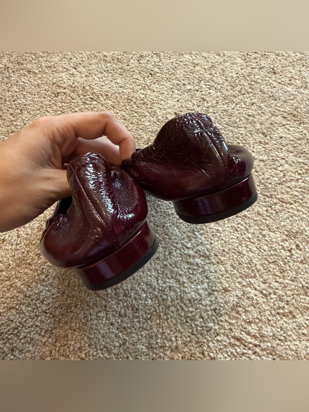 Margaux Roma Pointed Toe Ballet Flats in Merlot Crinkle Patent Leather Size 38.5 - Picture 4 of 6
